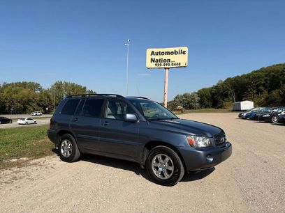 Used 2004 Toyota Highlander 2WD V6 w/ Appearance Pkg