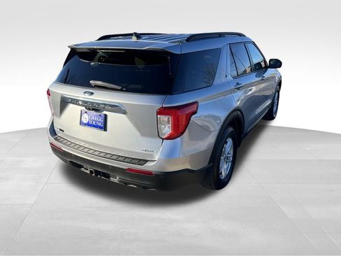 Used 2022 Ford Explorer XLT w/ Class IV Trailer Tow Package image 7
