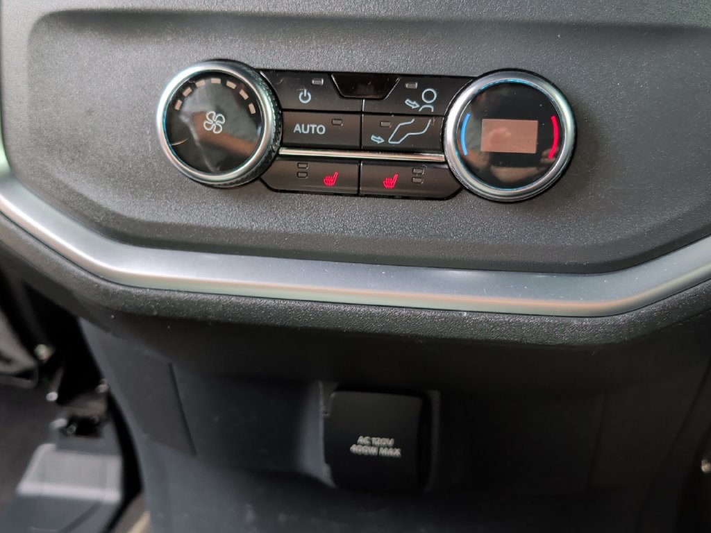 Used 2025 Ford Expedition Tremor AWD/4WD image 32