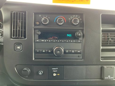 Used 2024 GMC Savana 2500 w/ Driver Convenience Package image 16