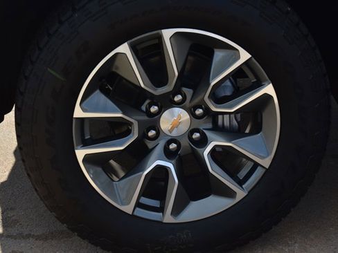 New 2026 Chevrolet Silverado 1500 LT w/ All Star Edition Plus image 11