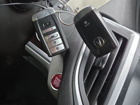 Used 2016 Acura TLX w/ Technology Package image 13