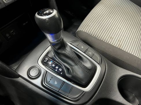 Used 2018 Hyundai Kona SEL FWD image 29