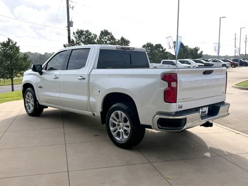Used 2022 Chevrolet Silverado 1500 LTZ w/ Technology Package RWD image 4