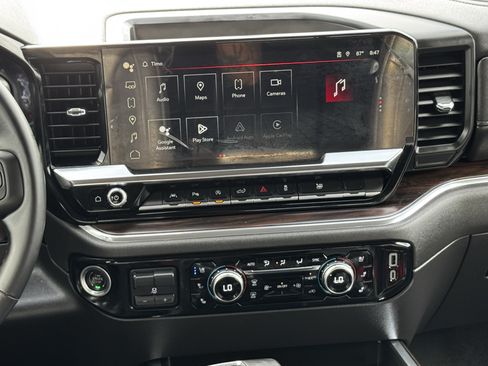 Used 2024 GMC Sierra 1500 SLT RWD image 17