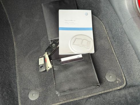 Used 2013 Volkswagen Beetle 2.5 FWD image 27