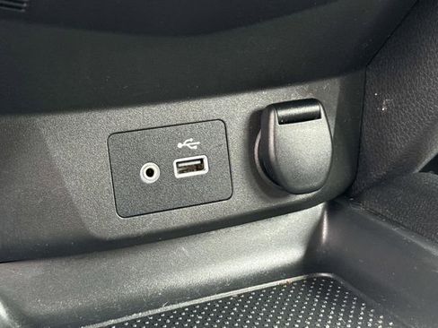 Used 2019 Nissan Rogue Sport SV image 18