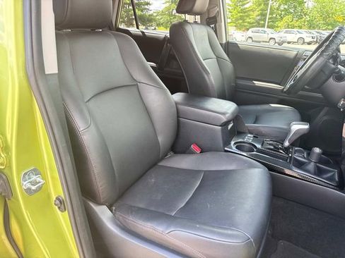 Used 2023 Toyota 4Runner TRD Off-Road Premium w/ Moonroof Package AWD/4WD image 36
