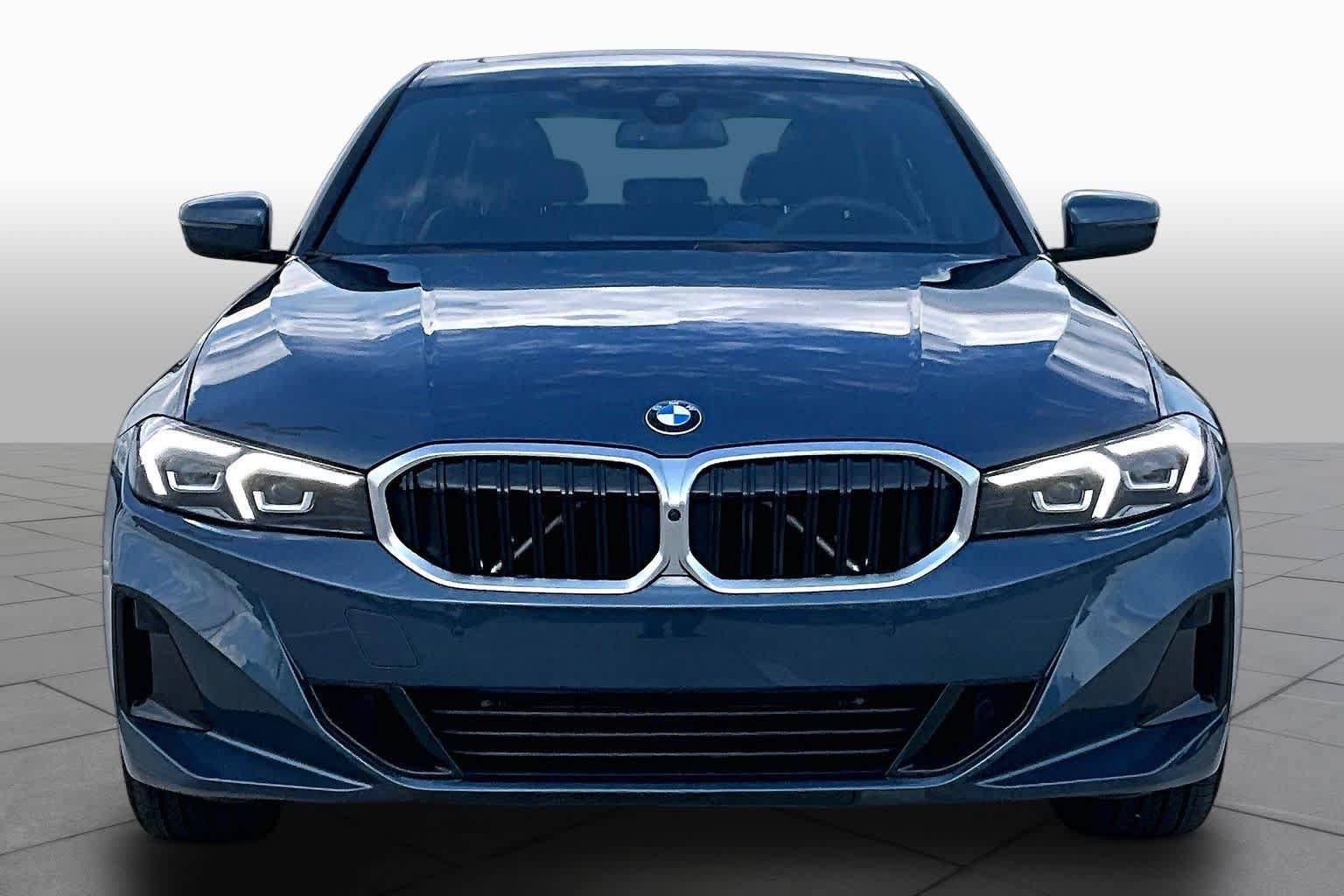 Used 2026 BMW 330i Sedan RWD image 3