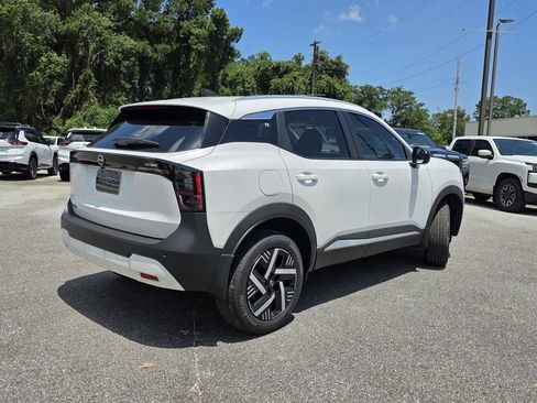 Used 2026 Nissan Kicks SV FWD image 6