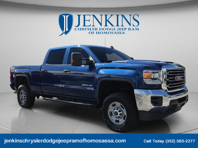 Used 2018 GMC Sierra 2500 4x4 Crew Cab w/ Sierra Convenience Package image 2