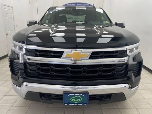 Used 2023 Chevrolet Silverado 1500 LT AWD/4WD image 19