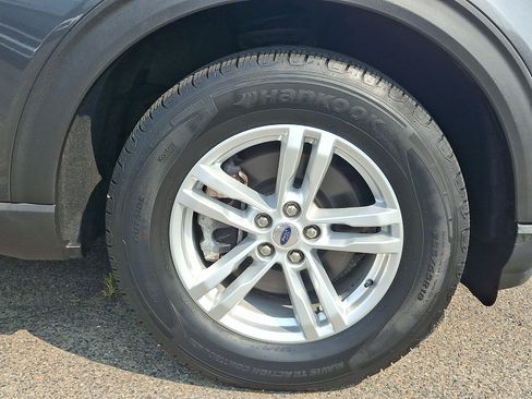 Used 2020 Ford Explorer XLT AWD/4WD image 9