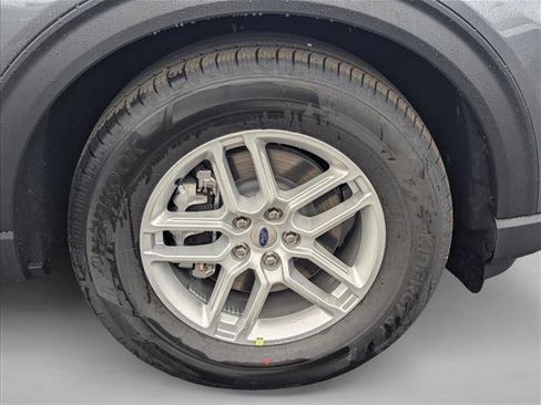 New 2026 Ford Explorer Active w/ Active Comfort Package RWD image 9