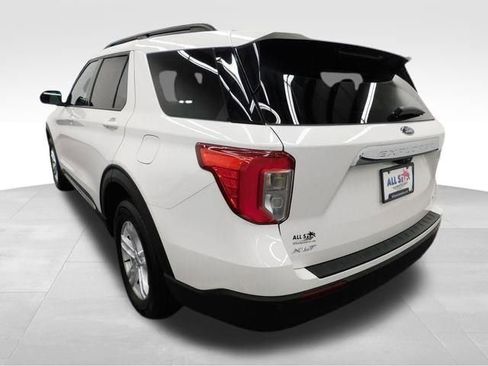 Used 2022 Ford Explorer XLT image 18