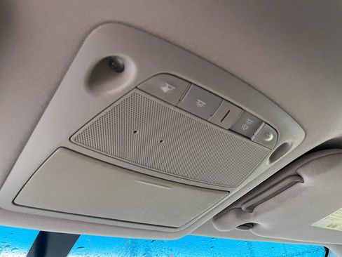 Used 2014 Nissan Pathfinder S FWD image 26