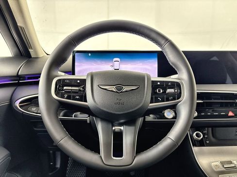 New 2026 Genesis GV70 2.5T Select AWD/4WD image 11