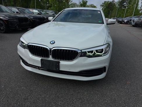 Used 2019 BMW 540i w/ Convenience Package image 3