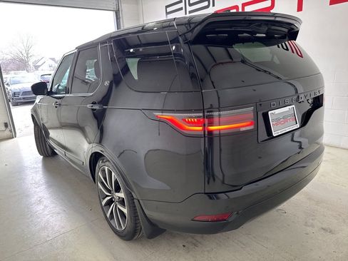 Used 2022 Land Rover Discovery S R-Dynamic image 5