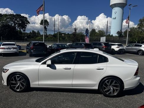 Used 2019 Volvo S60 T6 Momentum image 7
