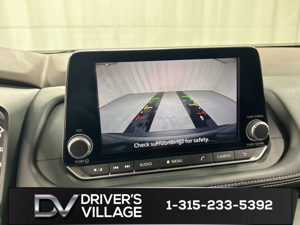 Used 2023 Nissan Rogue S AWD/4WD image 15
