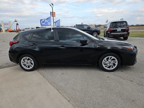 Used 2024 Subaru Impreza 2.0i image 9