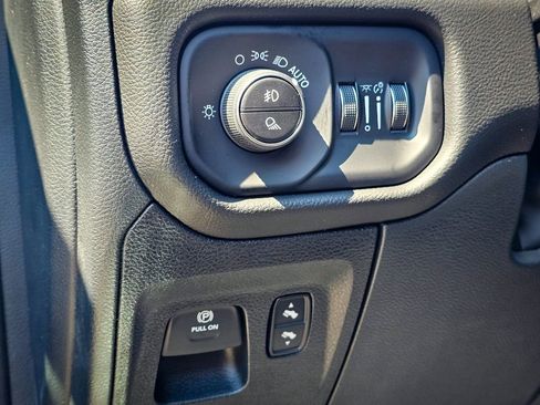 New 2026 RAM 1500 4x4 Crew Cab image 14