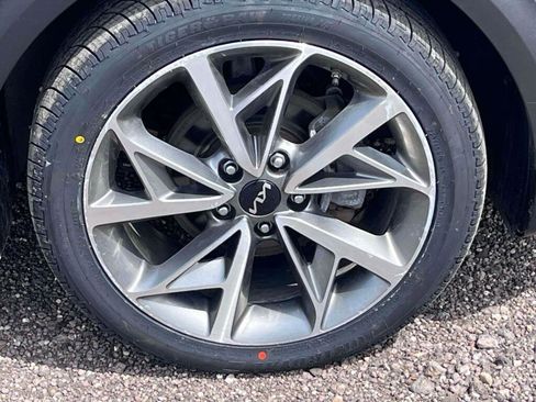 Used 2022 Kia Niro Touring Special Edition FWD image 14