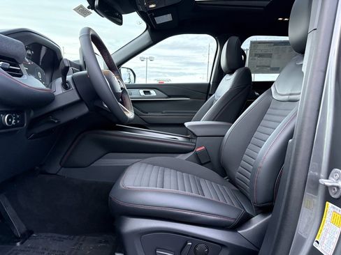 New 2026 Ford Explorer ST-Line w/ ST-Line Street Pack image 17