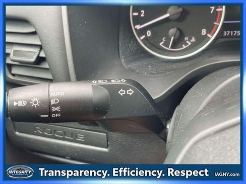Used 2023 Nissan Rogue SV AWD/4WD image 54