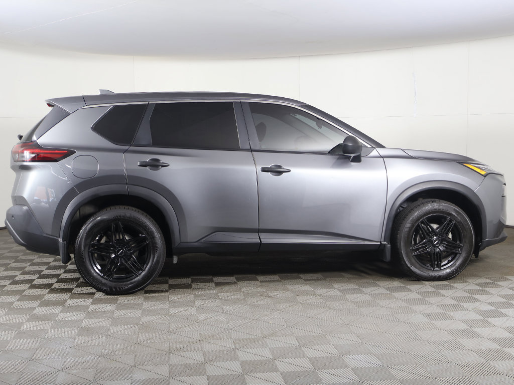 Used 2021 Nissan Rogue S AWD/4WD image 16