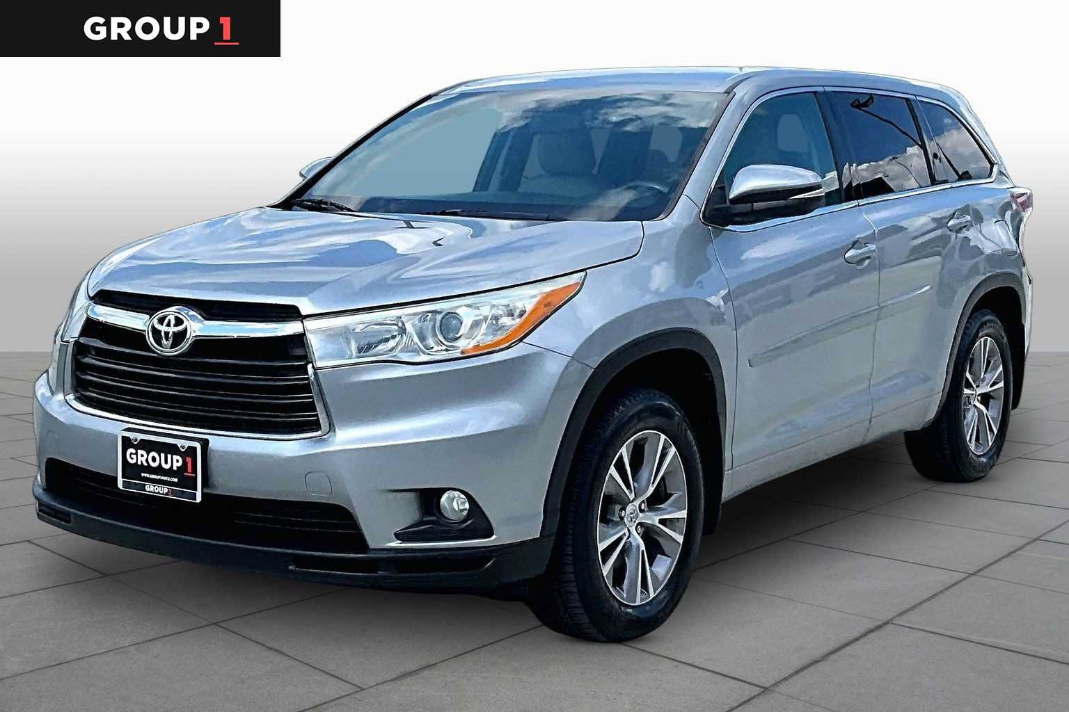 Used 2014 Toyota Highlander Plus AWD/4WD image 1