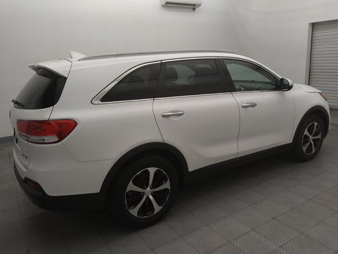 Used 2016 Kia Sorento EX FWD image 10