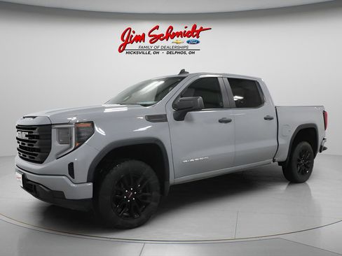 Used 2024 GMC Sierra 1500 Pro w/ Graphite Edition AWD/4WD image 2