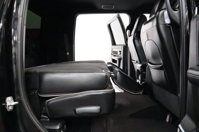 Used 2019 RAM 2500 Laramie w/ Black Appearance Package AWD/4WD image 69
