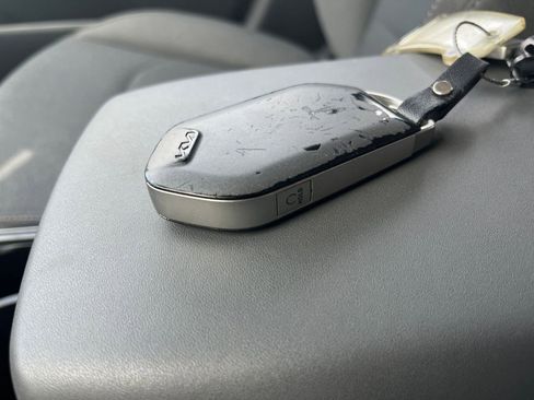Used 2025 Kia K4 LXS image 23