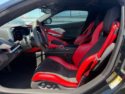 Used 2020 Chevrolet Corvette Stingray Preferred Cpe w/ 2LT Preferred Equipment Group RWD image 4