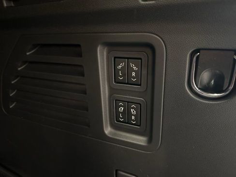 New 2026 Chevrolet Traverse RS w/ LPO, Floor Liner Package image 14