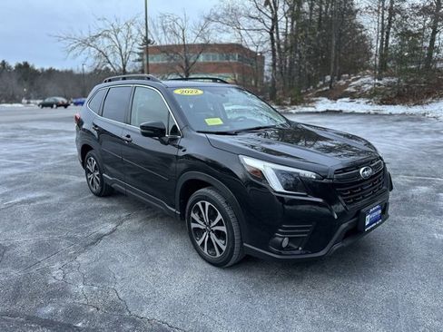 Used 2022 Subaru Forester Limited image 3