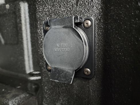 Used 2024 GMC Sierra 1500 AT4X image 36