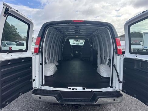 New 2025 Chevrolet Express 3500 Extended w/ Driver Convenience Package image 10