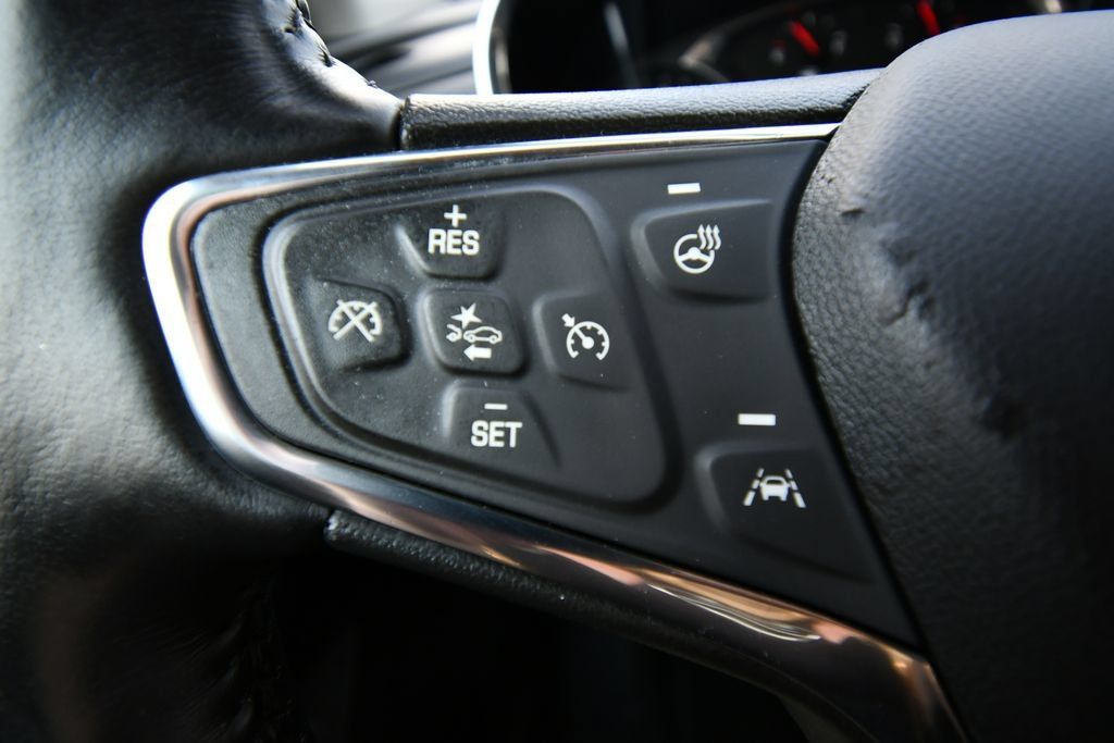 Used 2020 Chevrolet Equinox Premier AWD/4WD image 25