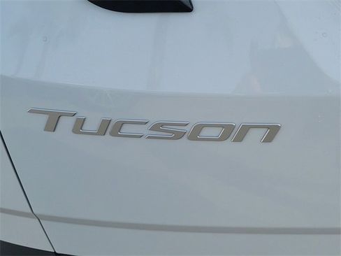New 2026 Hyundai Tucson Limited image 25