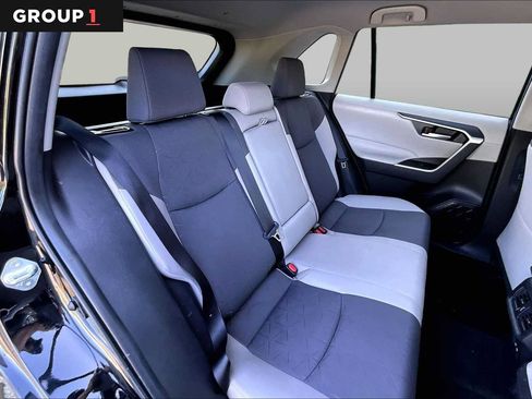 Certified 2025 Toyota RAV4 XLE AWD/4WD image 20
