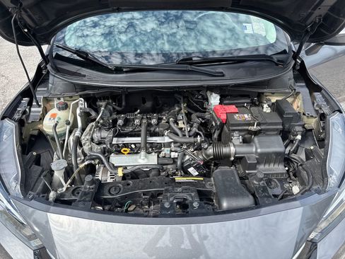 Certified 2021 Nissan Versa SV FWD image 40
