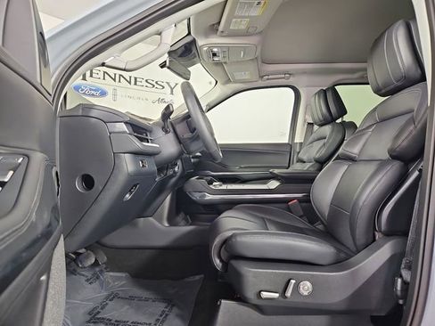 New 2025 Lincoln Navigator L Reserve AWD/4WD image 13