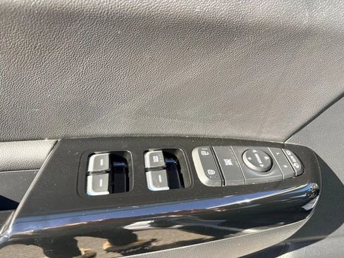 Used 2022 Kia Sportage EX w/ EX Technology Package FWD image 31