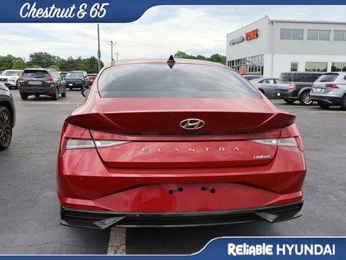 Used 2023 Hyundai Elantra Limited FWD image 20