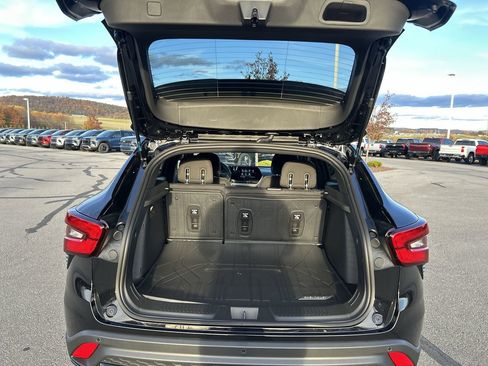 New 2026 Chevrolet Trax RS image 18