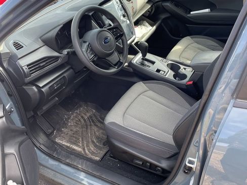 Used 2024 Subaru Crosstrek 2.0i Premium image 3